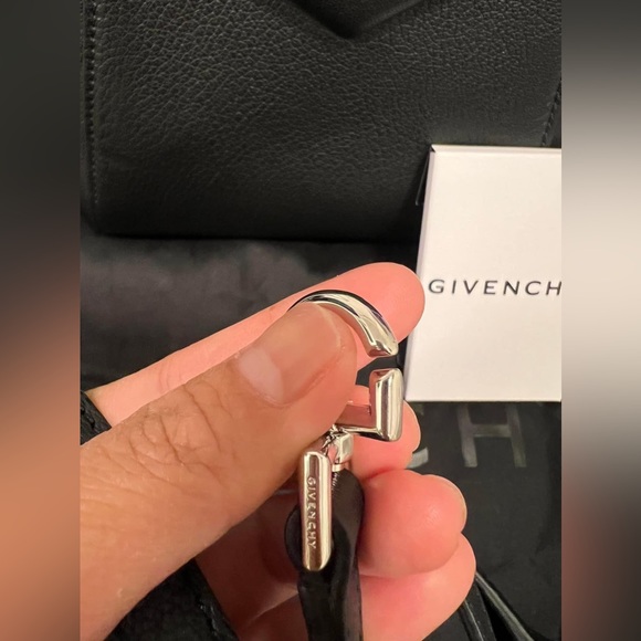 Givenchy Antigona Nano - Picture 6 of 14